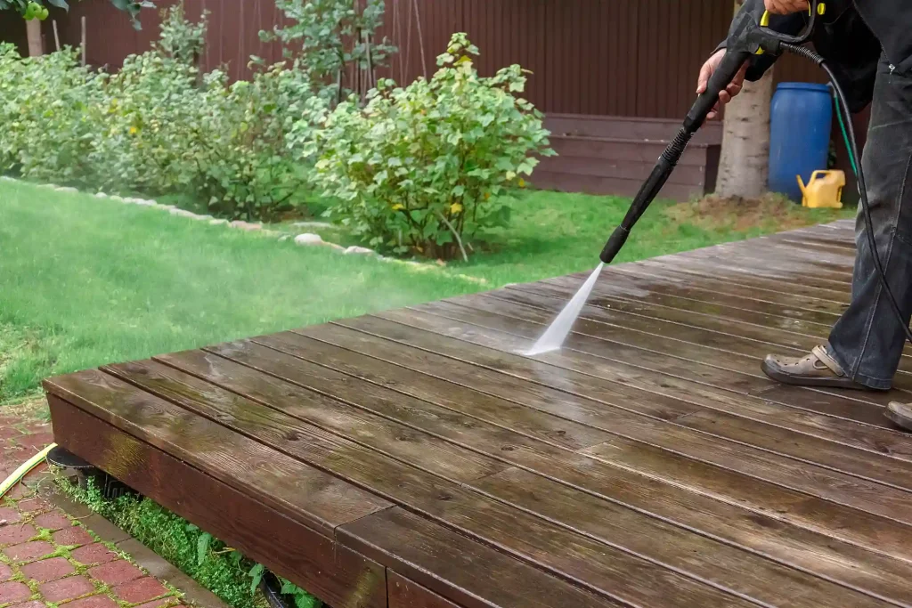 The Best Deck Cleaning Solutions for British Columbia Homes